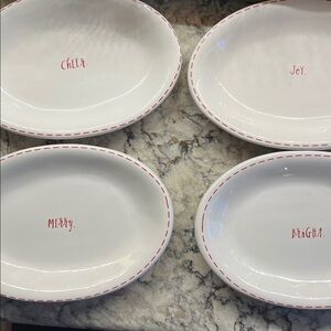 Festive Cheer Ceramic Plate Set - White
